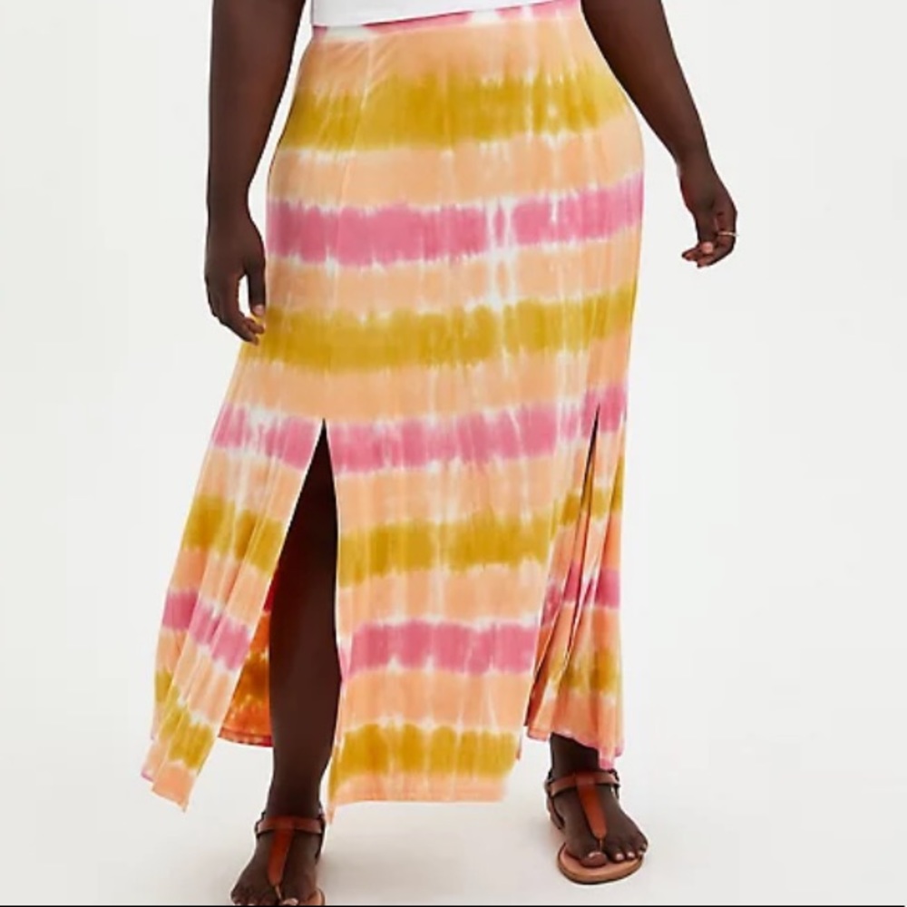 Torrid Size 1 Double Slit Pink Dip Dye Super Soft Maxi Skirt NWT